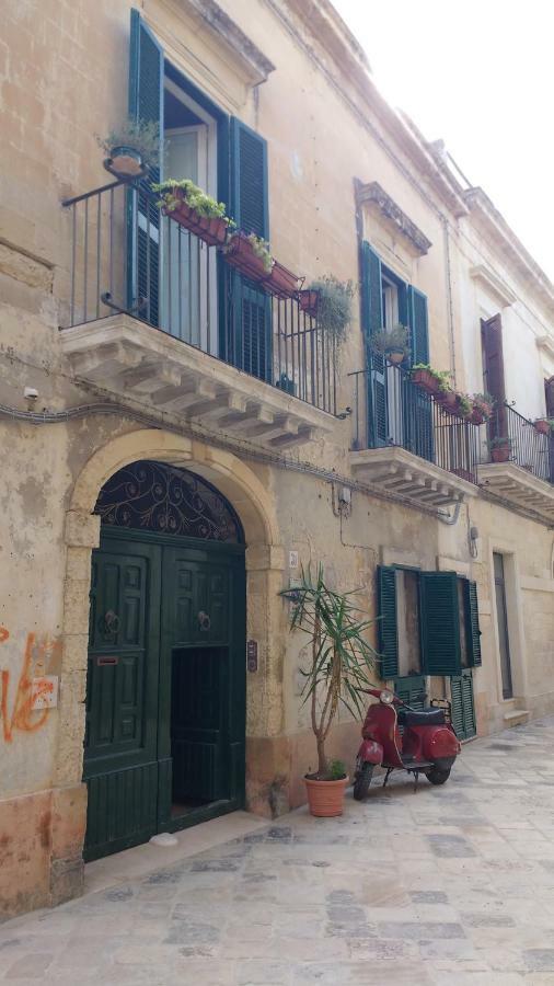 Casa D'Artista Suite & Garden Lecce Extérieur photo